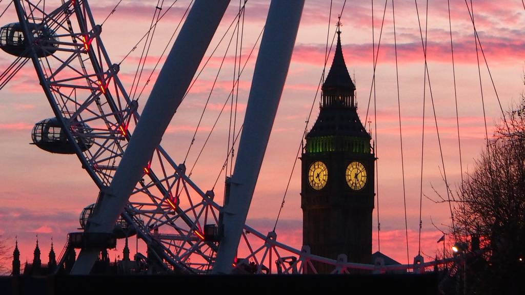 Franceses preferem London Eye à Torre Eiffel, revela pesquisa