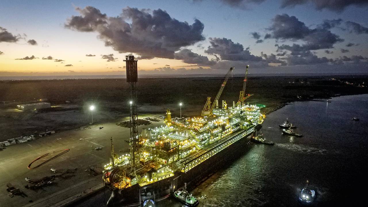 NOVOS TEMPOS - A entrada em operação de plataformas, como a P-74, amplia a produção de petróleo