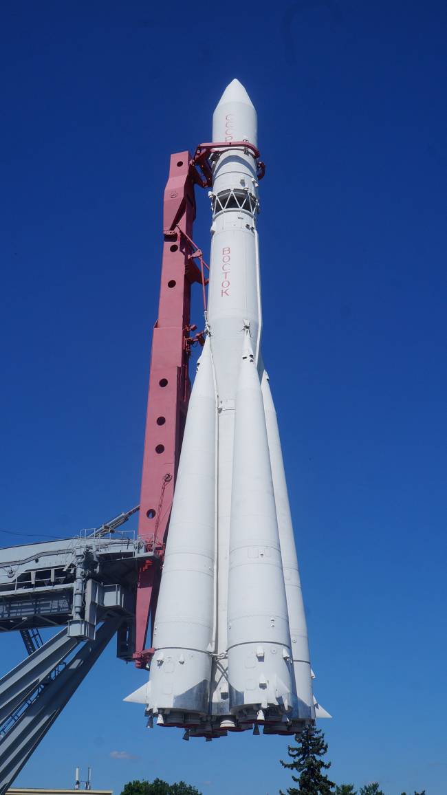 1. Réplica da espaçonave Vostok 1 1. Réplica da espaçonave Vostok 1