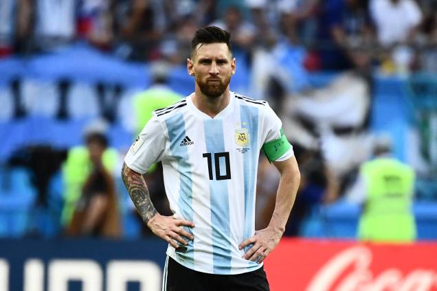 Lionel Messi, da Argentina, reage após a derrota para a França nas oitavas de final, que culminou a eliminação da seleção na Copa do Mundo Rússia - 30/06/2018 Lionel Messi, da Argentina, reage após a derrota para a França nas oitavas de final, que culminou a eliminação da seleção na Copa do Mundo Rússia - 30/06/2018