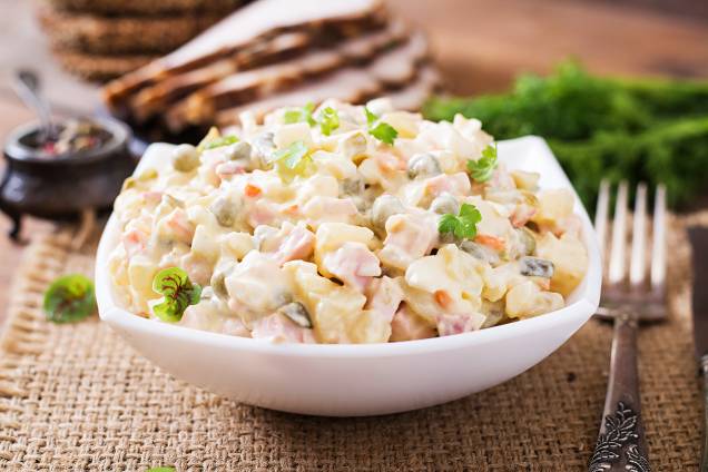 Pratos típicos da Rússia - Salada Olivier Pratos típicos da Rússia - Salada Olivier