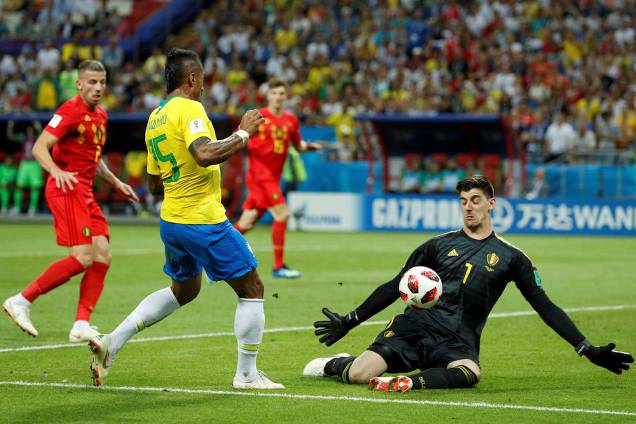 Paulinho perde uma chance de gol na Arena Kazan, na partida válida pelas quartas de final - 06/07/2018 Paulinho perde uma chance de gol na Arena Kazan, na partida válida pelas quartas de final - 06/07/2018