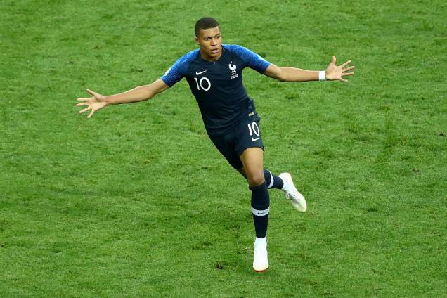 Kylian Mbappe comemora quarto gol da França em partida contra a Croácia na Final da Copa do Mundo 2018 - 15/07/2018 Kylian Mbappe comemora quarto gol da França em partida contra a Croácia na Final da Copa do Mundo 2018 - 15/07/2018