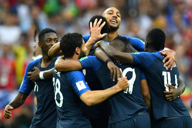 Jogadores franceses comemoram vitória na final da Copa do Mundo 2018 no Estádio Lujniki - 15/07/2018 Jogadores franceses comemoram vitória na final da Copa do Mundo 2018 no Estádio Lujniki - 15/07/2018