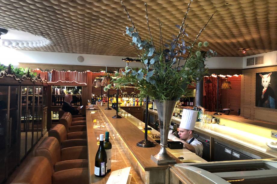 <span>White Rabbit, restaurante do chef russo Vladimir Mukhin</span> <span>White Rabbit, restaurante do chef russo Vladimir Mukhin</span>