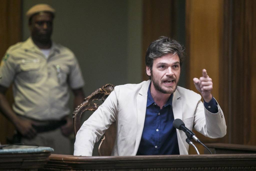 Revelação de que Beto Falcão está vivo evidencia falhas de ‘Segundo Sol’