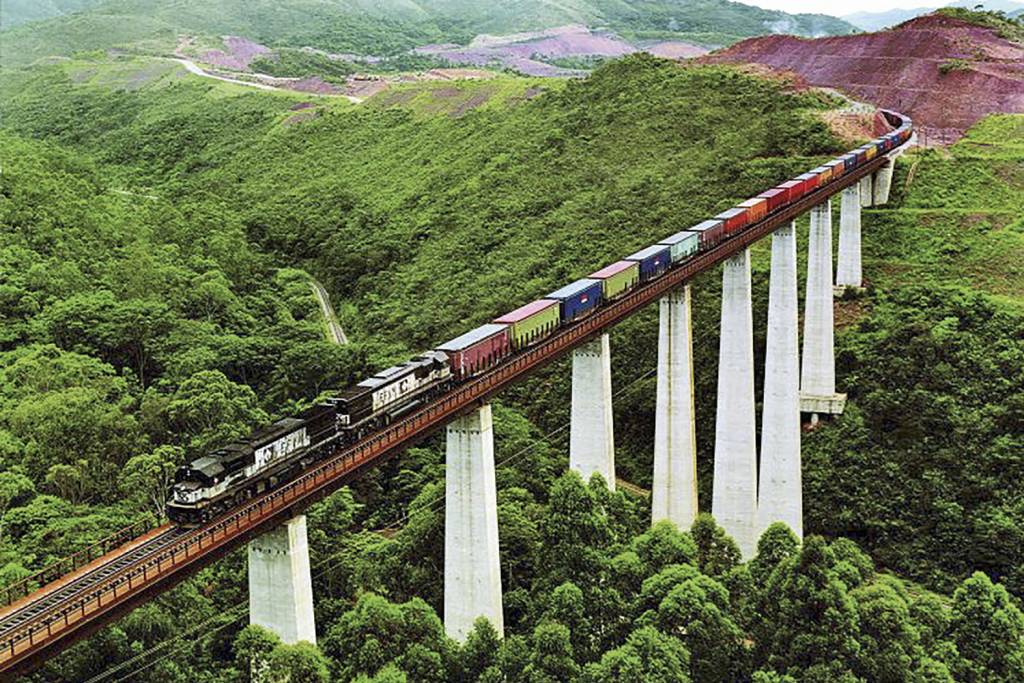 CVRD-VALE-RIO-DOCE-TREM.jpg Apenas 21% das cargas passam por ferrovias