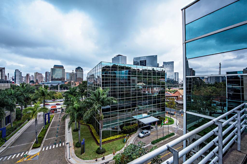 Fábio Carvalho fecha acordo para aquisição do Grupo Abril