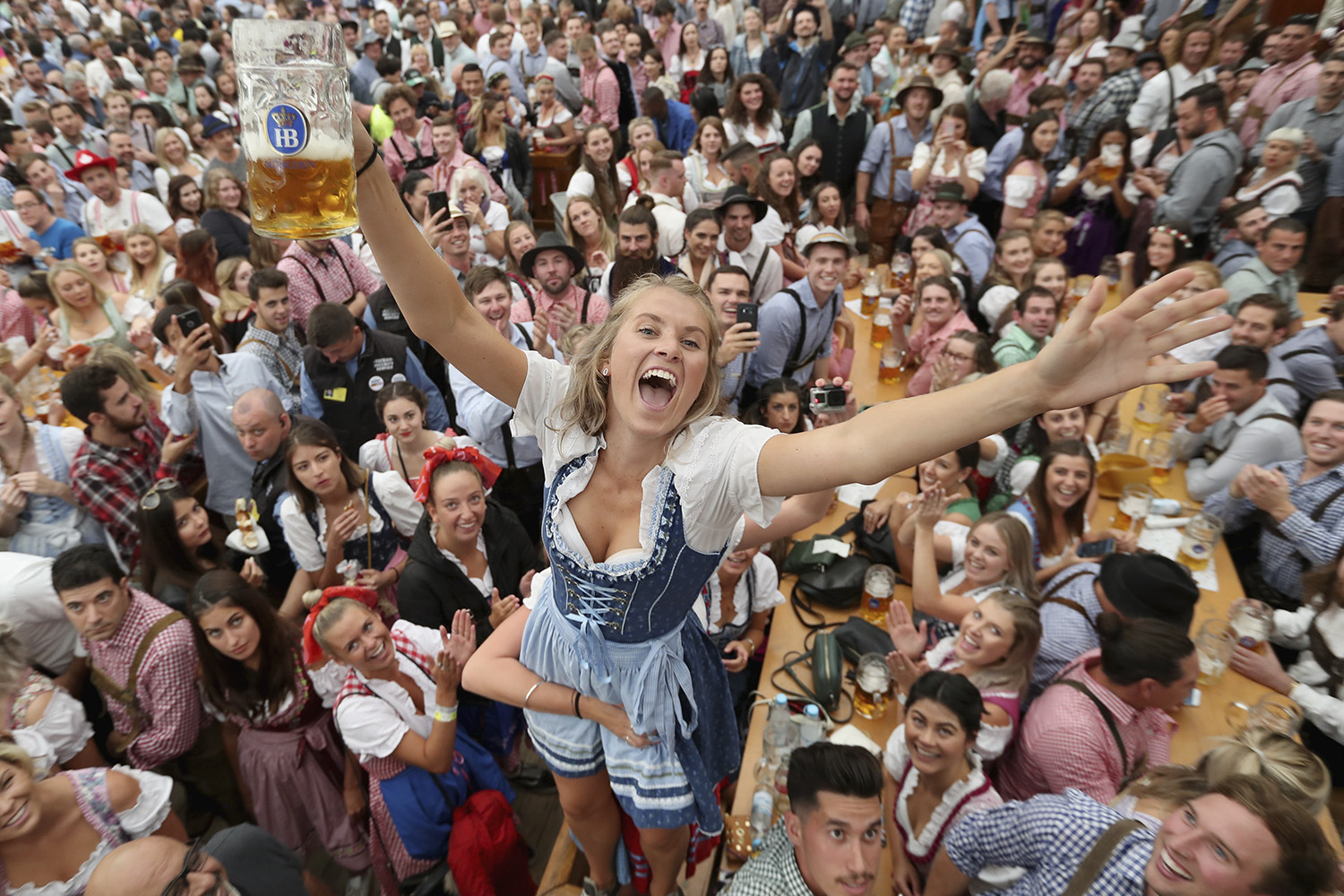 As imagens da 185º edição da Oktoberfest, na Alemanha