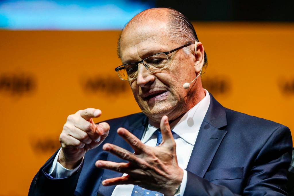 O candidato Geraldo Alckmin (PSDB) foi o segundo presidenci&aacute;vel a ser entrevistado no f&oacute;rum Amarelas ao Vivo
