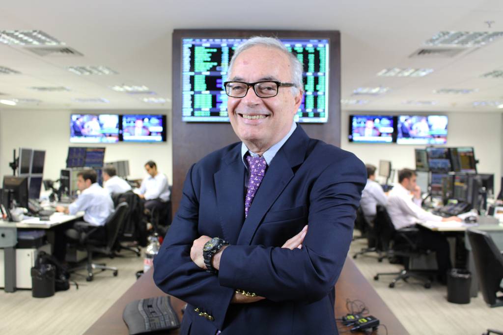 Os analistas que ajudam investidores a lucrar com o vaivém da Bolsa