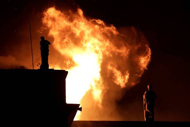 Incêndio de grandes proporções consome o prédio do Museu Nacional, no Rio de Janeiro - 02/09/2018 Incêndio de grandes proporções consome o prédio do Museu Nacional, no Rio de Janeiro - 02/09/2018