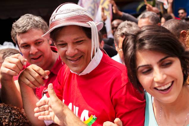 Fernando Haddad (PT), candidato à Presidência da República, realiza campanha eleitoral na Favela da Rocinha, no Rio de Janeiro - 14/09/2018 Fernando Haddad (PT), candidato à Presidência da República, realiza campanha eleitoral na Favela da Rocinha, no Rio de Janeiro - 14/09/2018