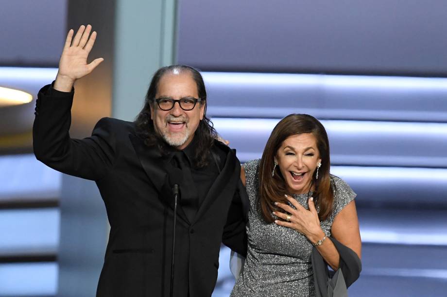 Glenn Weiss pede Jan Svandsen em casamento durante a cerimônia do Emmy Awards - 17/09/2018