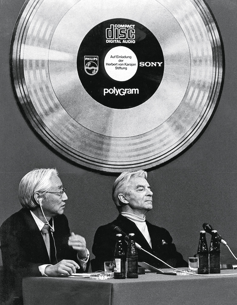 Herbert von Karajan e Akio Murita Herbert von Karajan e Akio Murita