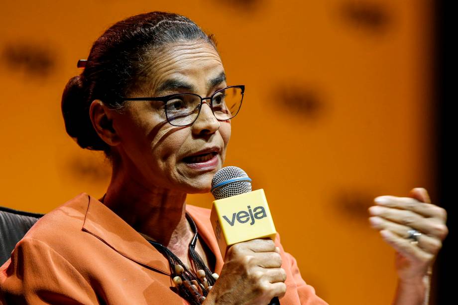 Marina Silva afirmou que, se eleita, defenderia um plebiscito sobre a descriminalização do aborto, mas vetaria a medida caso ela fosse aprovada pelo Congresso