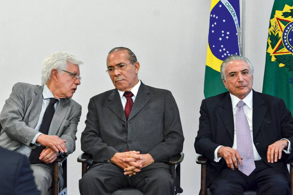 Temer pede que inquérito de suposta propina fique na Justiça Eleitoral-SP