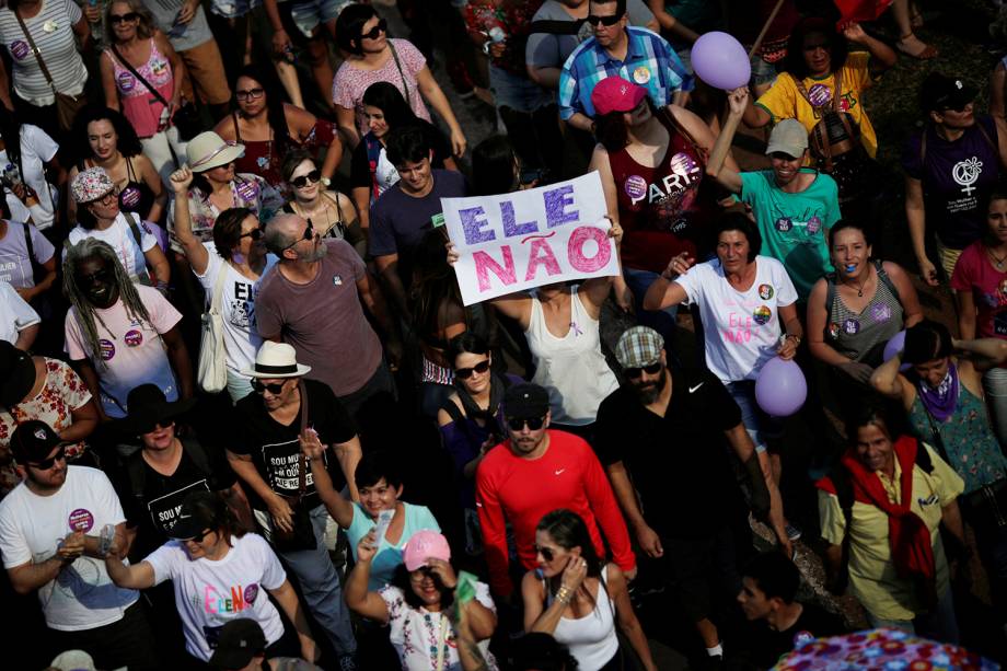 Manifestantes protestam contra Jair Bolsonaro em Brasília, Distrito Federal - 29/09/2018