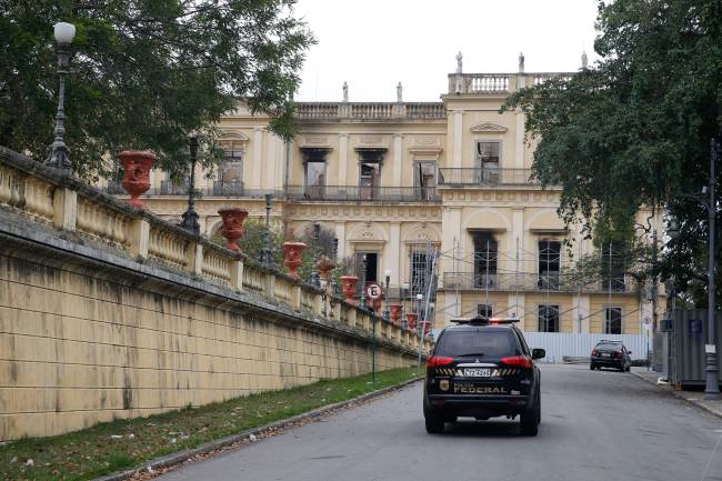 Incêndio no Museu Nacional completa 1 mês Incêndio no Museu Nacional completa 1 mês