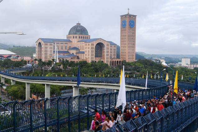 Movimentação de fiéis no santuário de Nossa Senhora de Aparecida durante as celebrações do dia da padroeira do Brasil - 12/10/2018 Movimentação de fiéis no santuário de Nossa Senhora de Aparecida durante as celebrações do dia da padroeira do Brasil - 12/10/2018