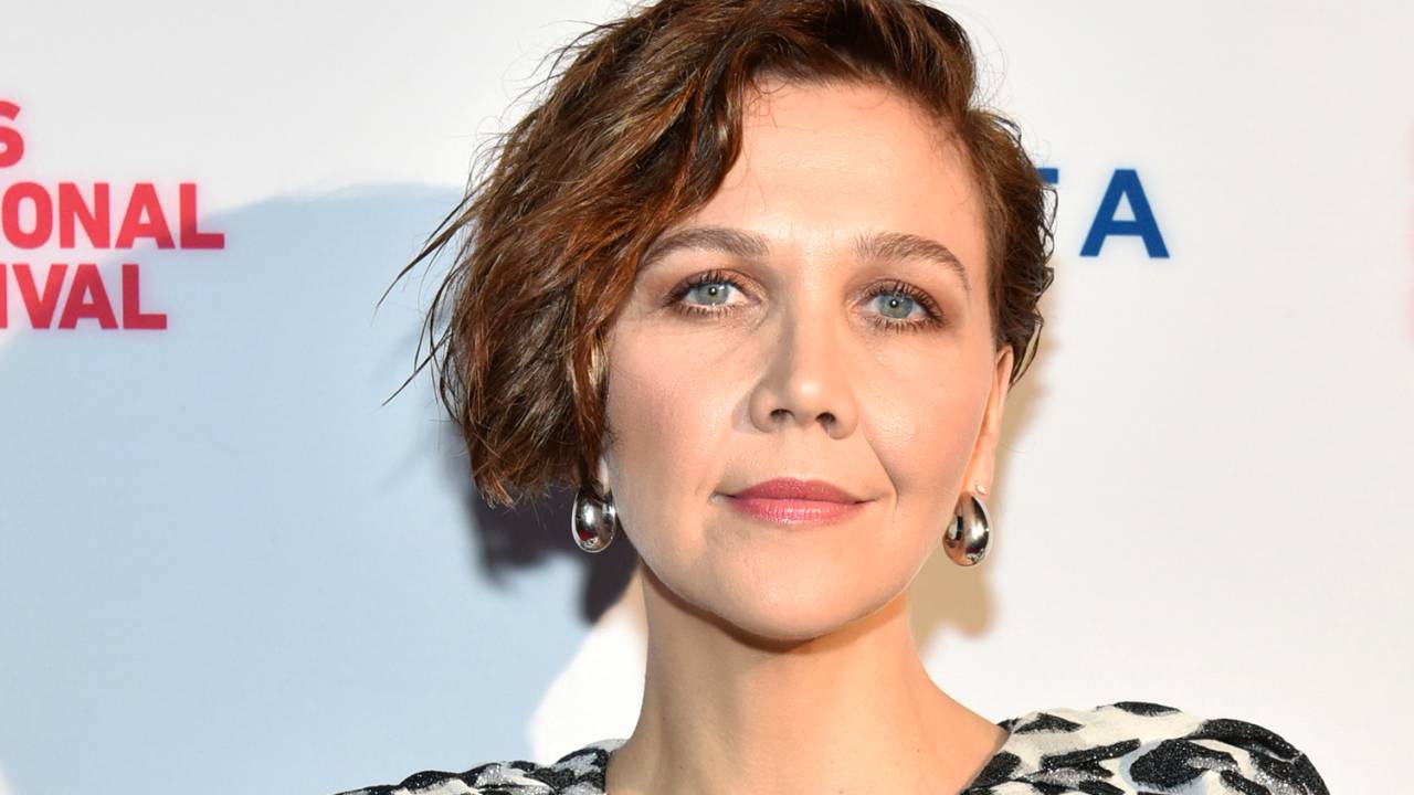 A atriz americana Maggie Gyllenhaal participa de evento em East Hampton, Nova York - 04/10/2018