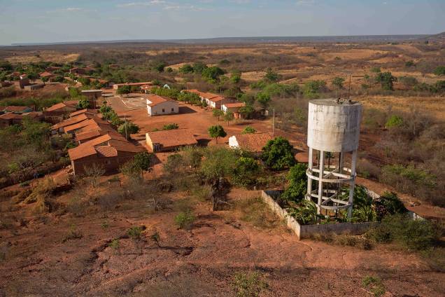 Apenas 5% da população local tem uma ocupação Apenas 5% da população local tem uma ocupação
