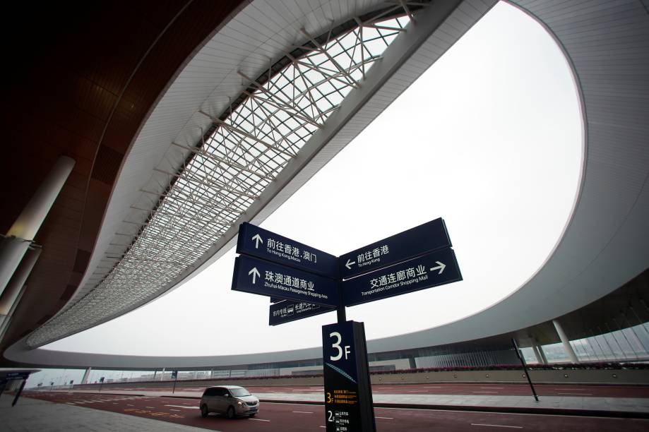 Vista do porto de Zhuhai na ponte de Hong Kong-Zhuhai-Macau é vista após sua cerimônia de abertura em Zhuhai, na China - 23/10/2018