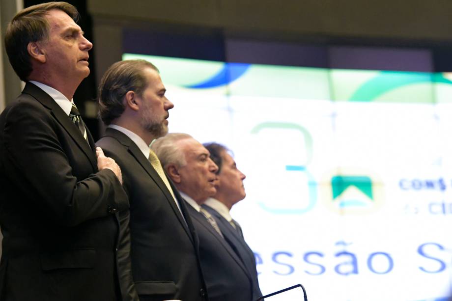O presidente eleito Jair Bolsonaro participa de sessão solene do Congresso Nacional destinada a comemorar os 30 anos da Constituição Cidadã - 06/11/2018 O presidente eleito Jair Bolsonaro participa de sessão solene do Congresso Nacional destinada a comemorar os 30 anos da Constituição Cidadã - 06/11/2018