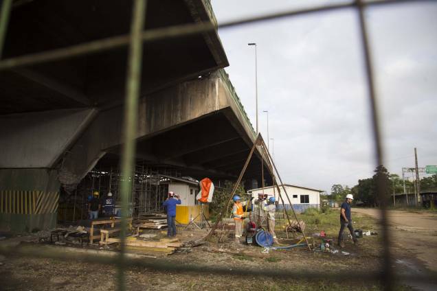 Equipes continuam o processo de escoramento do viaduto que cedeu na Marginal Pinheiros, na Zona Oeste de São Paulo - 16/11/2018 Equipes continuam o processo de escoramento do viaduto que cedeu na Marginal Pinheiros, na Zona Oeste de São Paulo - 16/11/2018