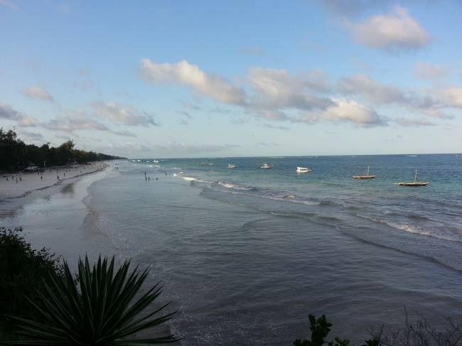 diani-beach-188149_1920