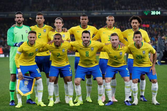 Jogadores da Seleção Brasileira posam para foto antes de amistoso contra o Uruguai, em Londres - 16/11/2018 Jogadores da Seleção Brasileira posam para foto antes de amistoso contra o Uruguai, em Londres - 16/11/2018