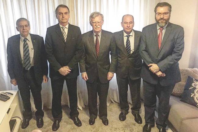 Jair Bolsonaro se encontra com o Conselheiro de Segurança Nacional dos EUA, John Bolton Jair Bolsonaro se encontra com o Conselheiro de Segurança Nacional dos EUA, John Bolton