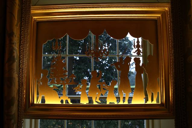 Decoração natalina de janela na Casa Branca em Washington, Estados Unidos - 26/11/2018 Decoração natalina de janela na Casa Branca em Washington, Estados Unidos - 26/11/2018