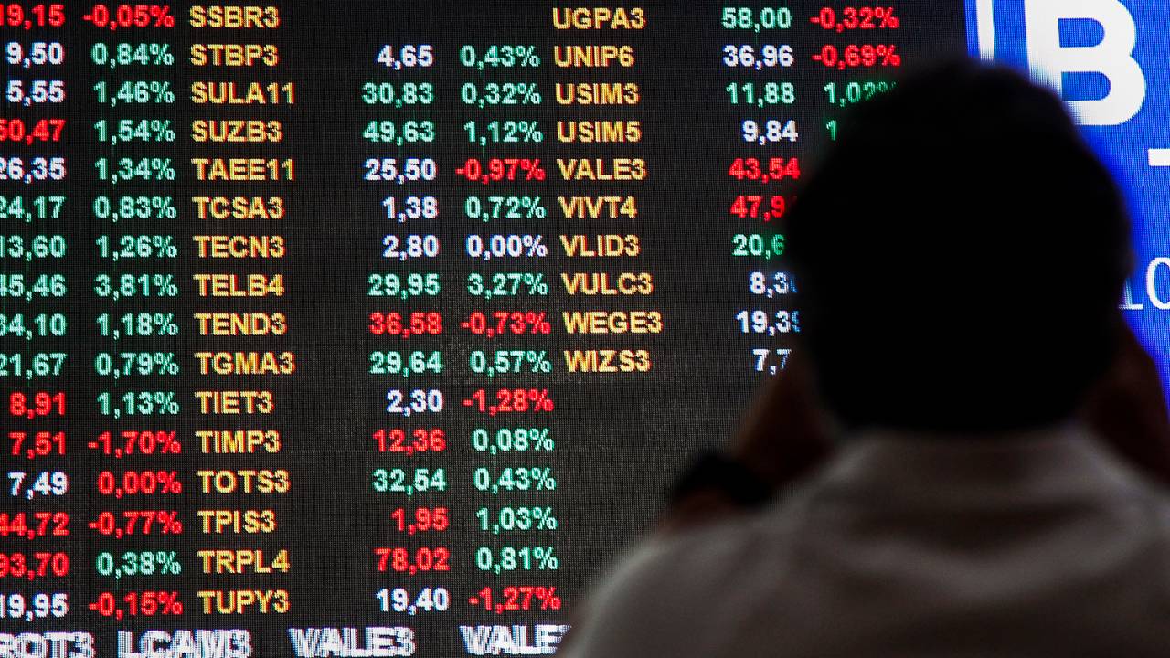 Painel eletrônico da B3 - a Bolsa de Valores de São Paulo