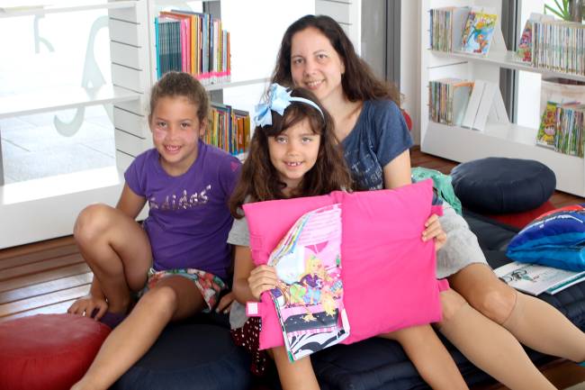 Troca de livros do Colégio Renascença Troca de livros do Colégio Renascença
