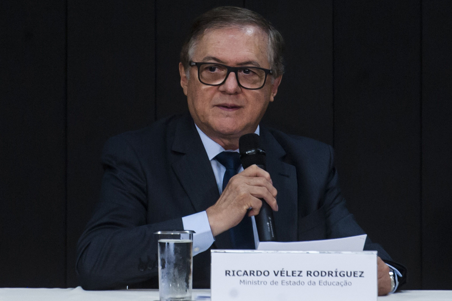 Escola Sem Partido critica ministro da Educação por carta sobre governo