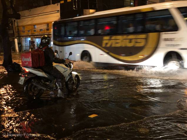 Praça Afonso Pena, na Tijuca, zona norte do Rio de Janeiro, fica alagada após chuva forte no Rio Praça Afonso Pena, na Tijuca, zona norte do Rio de Janeiro, fica alagada após chuva forte no Rio