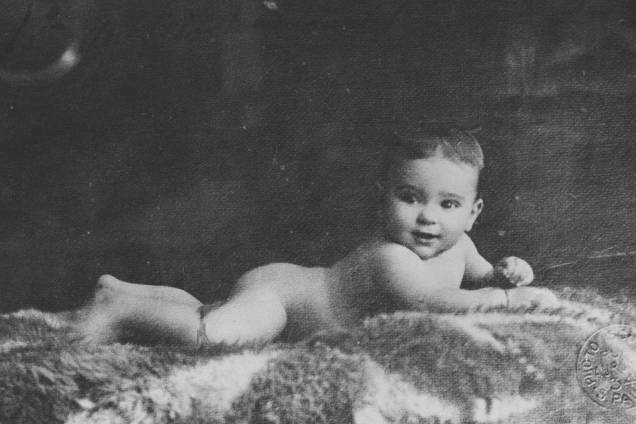 Bibi Ferreira com 1 ano de idade - 1923 Bibi Ferreira com 1 ano de idade - 1923