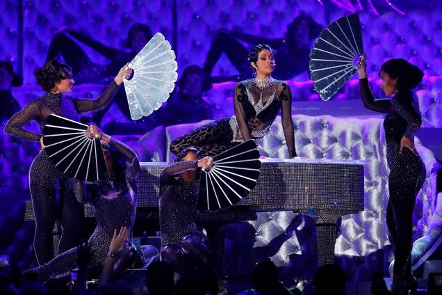 A rapper Cardi B se apresenta durante cerimônia de premiação do Grammy, em Los Angeles - 10/02/2019 A rapper Cardi B se apresenta durante cerimônia de premiação do Grammy, em Los Angeles - 10/02/2019