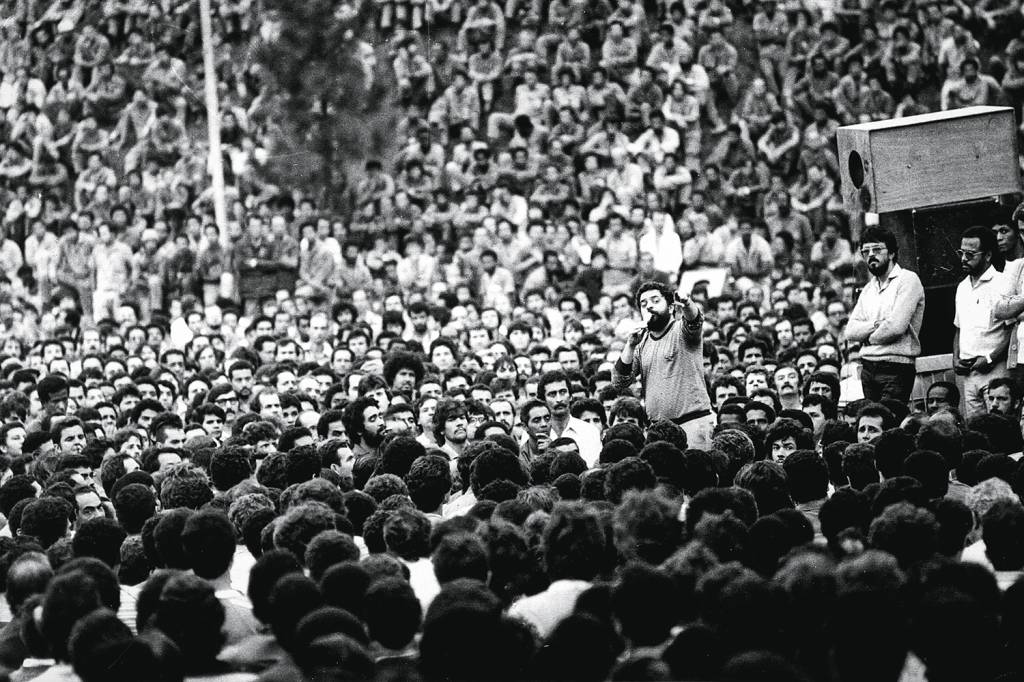 Lula discursa no ABC Lula discursa no ABC