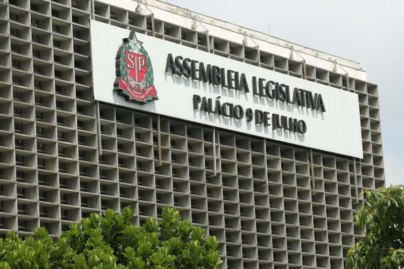 Fachada do Palácio Nove Julho, sede da Assembleia Legislativa de São Paulo