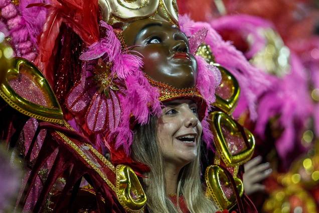 Dançarina da Unidos de Vila Maria desfila no sambódromo do Anhembi, em São Paulo - 03/03/2019 Dançarina da Unidos de Vila Maria desfila no sambódromo do Anhembi, em São Paulo - 03/03/2019