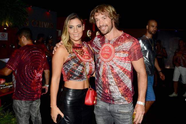 Celebridades no Carnaval de SP – Lugano