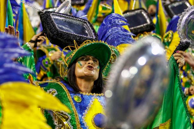 A escola de samba Águia de Ouro aborda a corrupção em seu desfile no Sambódromo do Anhembi - 02/03/2019 A escola de samba Águia de Ouro aborda a corrupção em seu desfile no Sambódromo do Anhembi - 02/03/2019