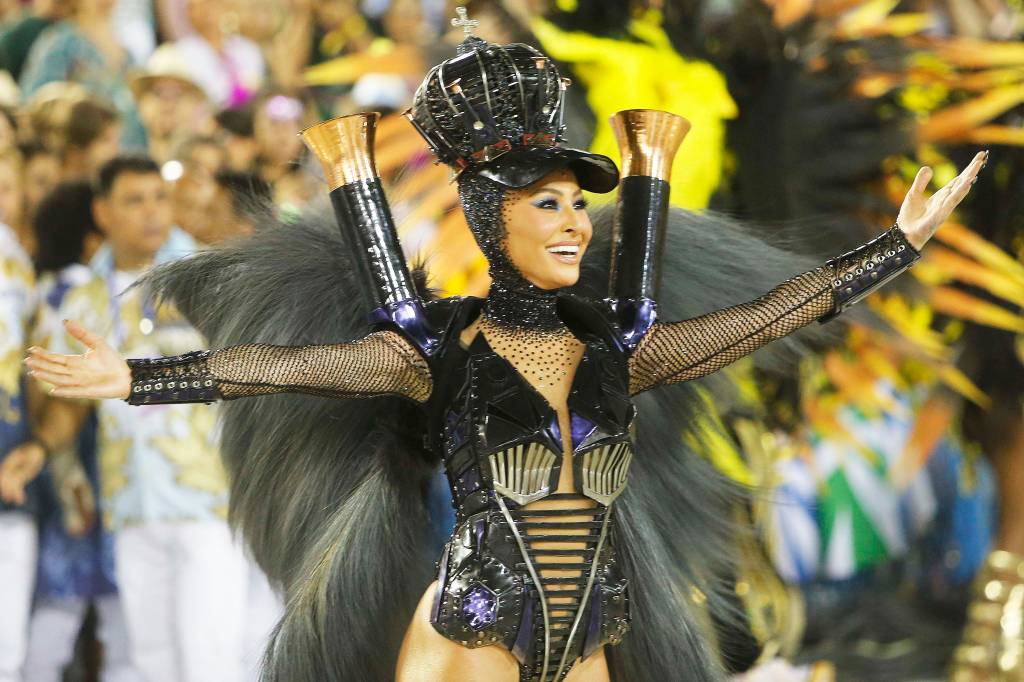 Carnaval RJ – Unidos de Vila Isabel – Sabrina Sato Carnaval RJ – Unidos de Vila Isabel – Sabrina Sato