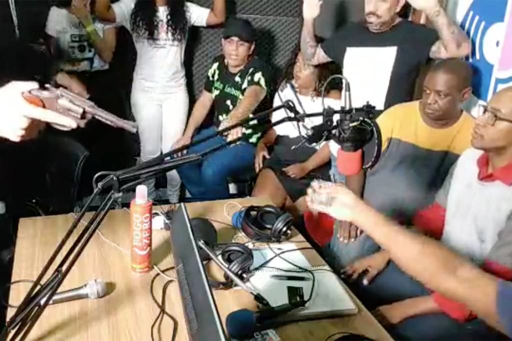 Rádio on-line é assaltada em São Paulo e crime é transmitido ao vivo