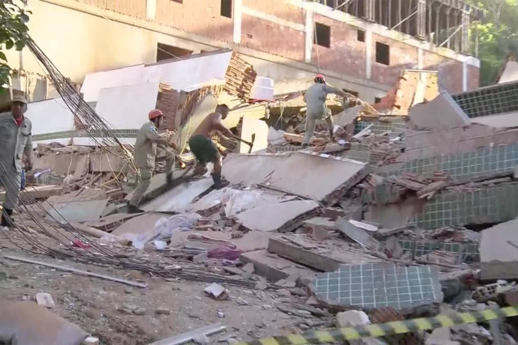 Sobe para três o número de mortos após desabamento de prédios no Rio