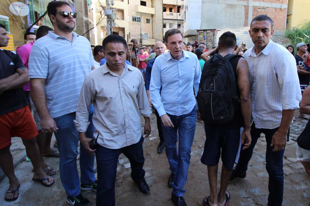 Prefeitura diz que obra era irregular e admite ‘área dominada por milícia’