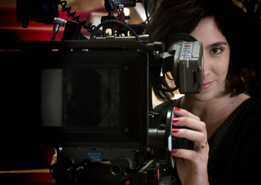 Julia Rezende, diretora de ‘De Pernas Pro Ar 3’ e ‘Coisa Mais Linda‘ Julia Rezende, diretora de ‘De Pernas Pro Ar 3’ e ‘Coisa Mais Linda‘