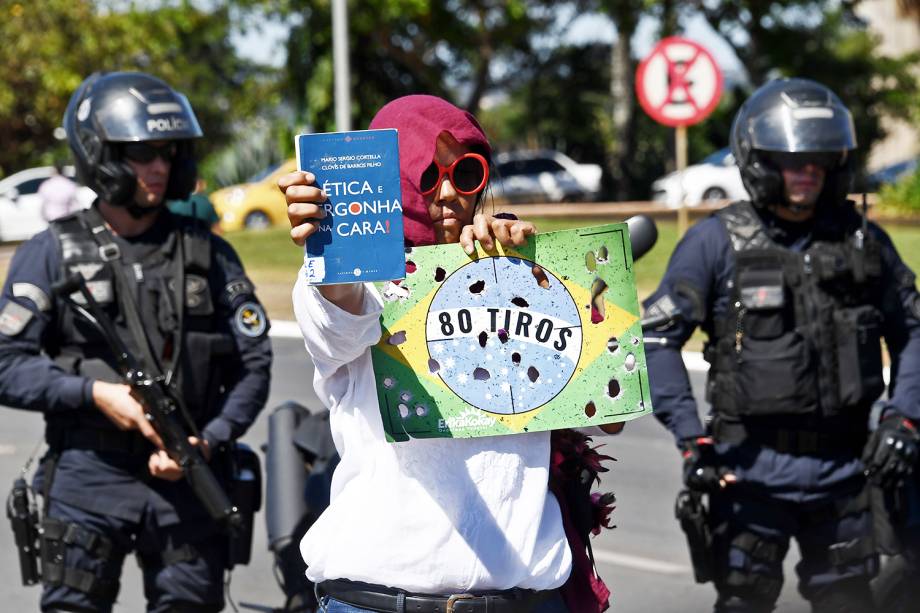 Estudantes protestam contra cortes de verbas nas universidades em Brasília (DF) - 30/05/2019 Estudantes protestam contra cortes de verbas nas universidades em Brasília (DF) - 30/05/2019